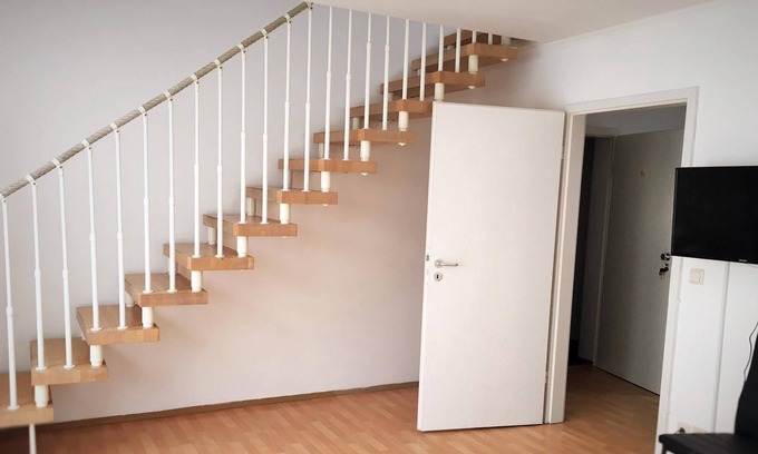 Schwandorf Apartment | (207) Spacious 2-room apartment for up to 4 people