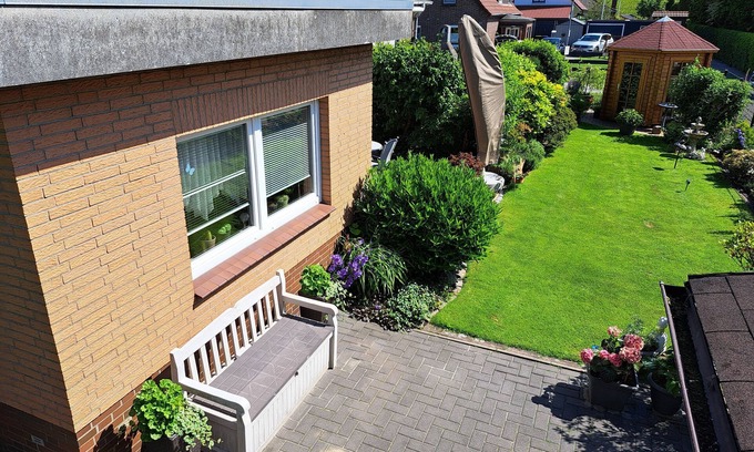 Rustersiel Apartment | 214 Holiday apartment - Willig - 214 Holiday apartment in Rüstersiel with outdoor seating area