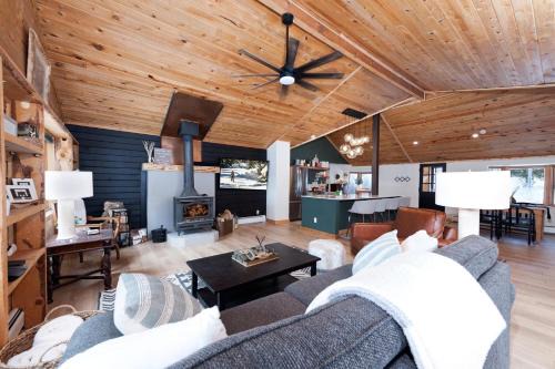 Durango House | 21461 Hwy 140 - Hesperus