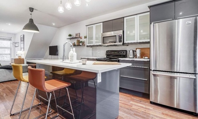 Rosemont-La Petite-Patrie Apartment | #225 Georgious, Spacious Apt, in Rosemont
