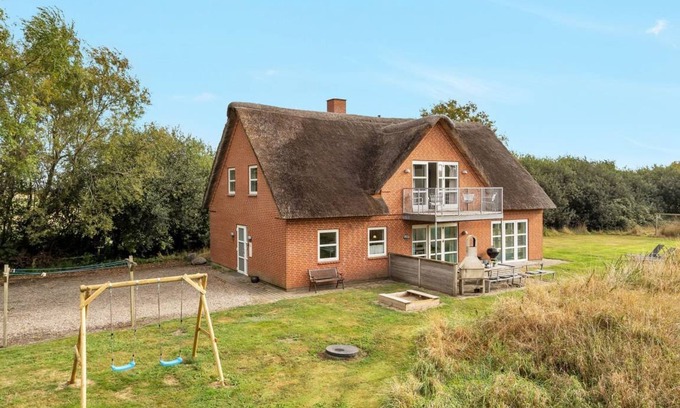 Toftum House | 229 m² House ∙ 1 bedroom ∙ 12 guests