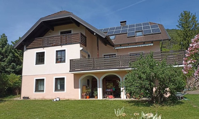 Dreistetten House | 236 m² House ∙ 4 bedrooms ∙ 10 guests