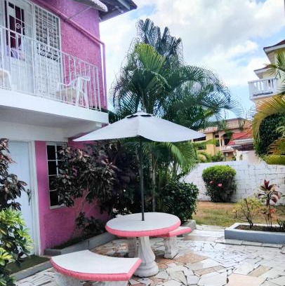 IronShore Estates House | 237 Bratton Avenue