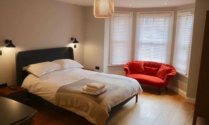 Twickenham Riverside Apartment | 24 m² Apartment ∙ 1 bedroom ∙ 2 guests