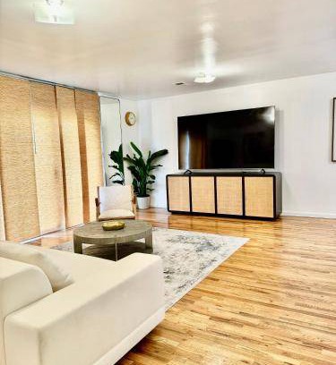 Newark Apartment | 242 m² Apartment ∙ 3 bedrooms ∙ 8 guests