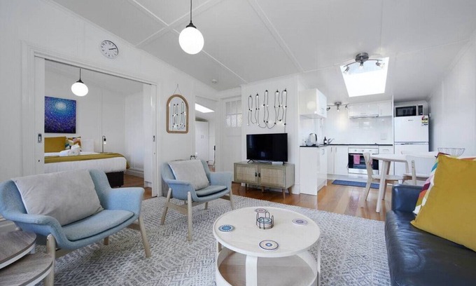 Brunswick Apartment | 24A Minnie Street, Brunswick ·