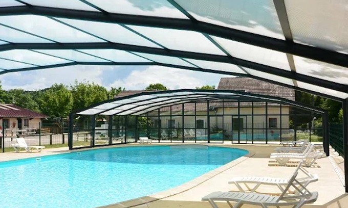 Monnet-la-Ville Ski Chalet | 25 m² Chalet ∙ 2 bedrooms ∙ 4 guests
