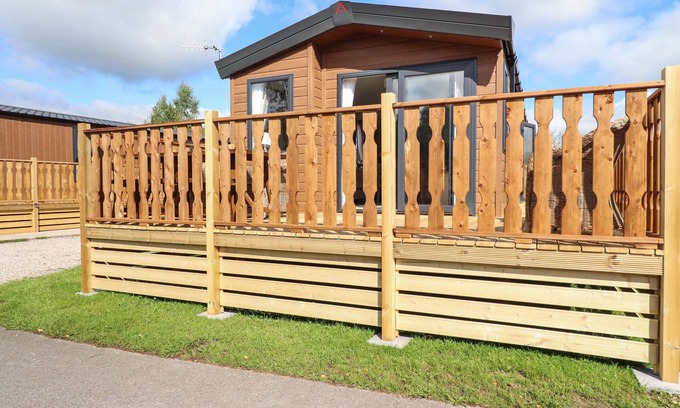 South Lakeland Leisure Village Cottage | 25 SHERWOOD, family friendly in South Lakeland Leisure Village