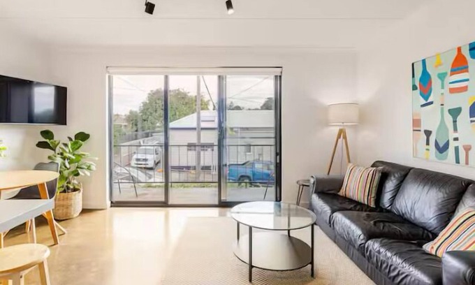 Geelong West Apartment | 25 Villamanta St apartments Geelong