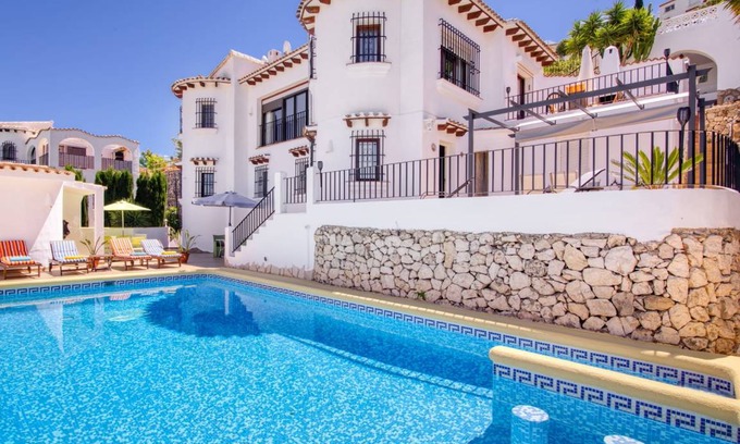 Monte Pego Villa | 250 m² Villa ∙ 4 bedrooms ∙ 8 guests