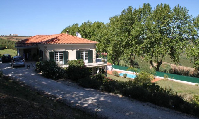 Caldas da Rainha Villa | 275 m² Villa ∙ 4 bedrooms ∙ 8 guests
