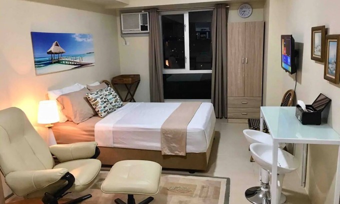 Cebu Apartment | 27th Flr Condo1 w/WIFI @ IT Park Avida Riala Twrs