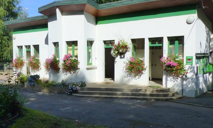 Saint-Amand-Montrond House | 28 m² Mobile home ∙ 2 bedrooms ∙ 4 guests