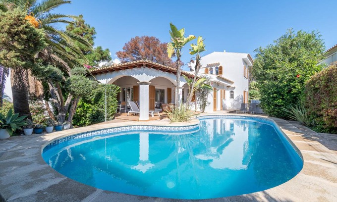 Cala Serena Villa | 282 m² Villa ∙ 3 bedrooms ∙ 6 guests
