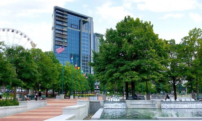 Downtown Atlanta Condo | 2BD/Atlanta - Downtown w/Rooftop Pool and Pool Bar!