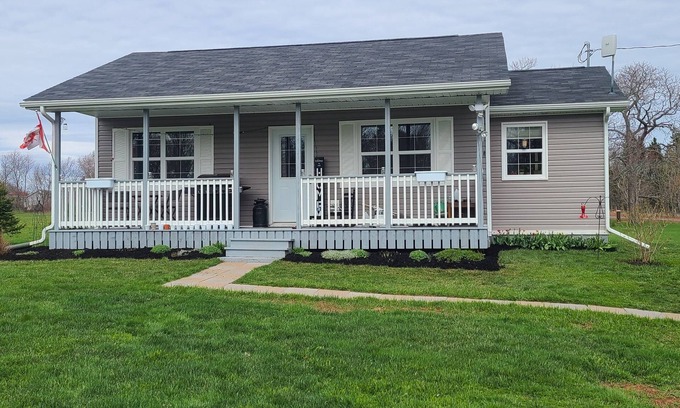 Vernon Bridge House | 2Bdr rural home w firepit, front & back decks w BBQ. 10 mins to all amenities!