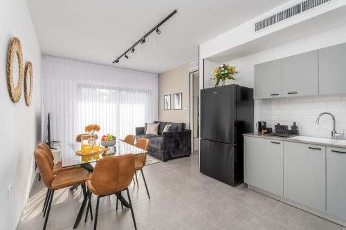 Mea She'arim Apartment | 2BDR W parking shirat haneviim - Mamilla Area sea-u jerusalem
