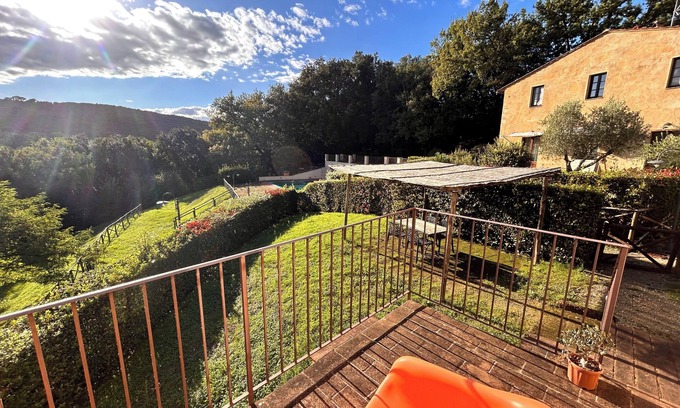 San Gimignano Apartment | 2Bed FarmHouse Near San Gimignano with Pool