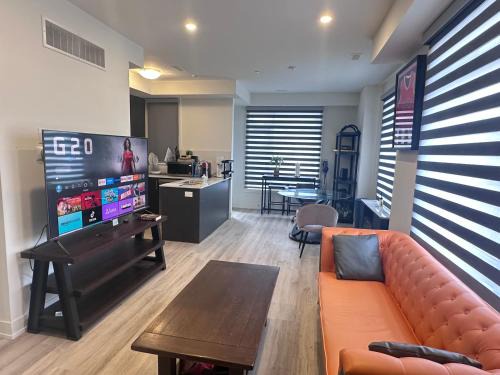 Bayview Glen Apartment | 2bedroom Townhome in South Richmond Hill