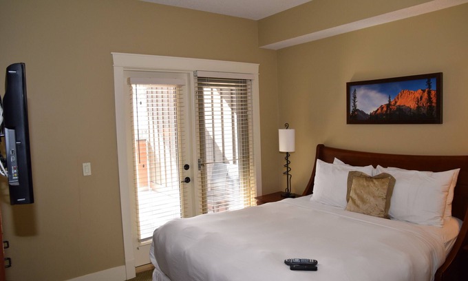 Canmore Condo | 2BR/2BTH W/Mt. Views at Solara Resort, Canmore