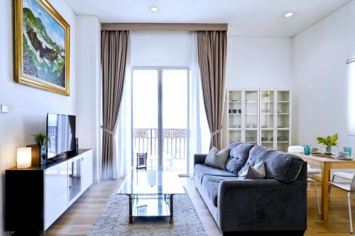 Chinatown House | 2BR Lucky Tower Residence Jakarta Old Town Top Floor Condo
