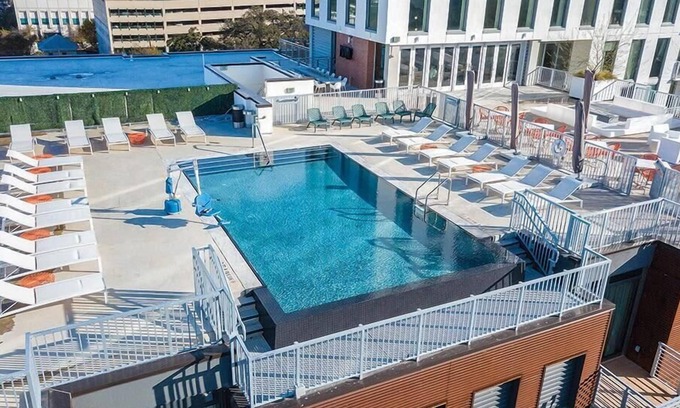 Civic District Condo | 2br Presidential Condo in Downtown Austin!