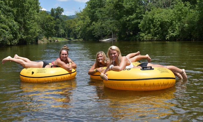 Townsend Cabin | 2BR "Riverside" Cabin Overlooking the "Little River" in Townsend,TN Family Owned