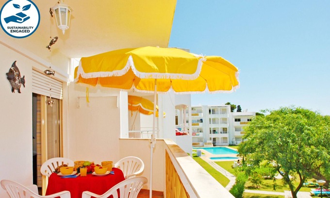 Areias de Sao Joao Apartment | 2BR w/Pool & Balcony, 10min Walk to Oura Beach