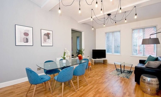 Clerkenwell Apartment | 2M Clerkenwell sleeps 6 Barrelled Ceilings