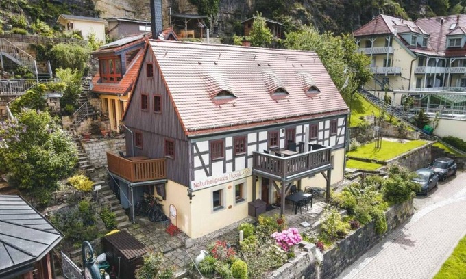 Niederrathen Apartment | 2nd beautiful maisonette apartment Haus Elbjuwel (1st floor/DG)