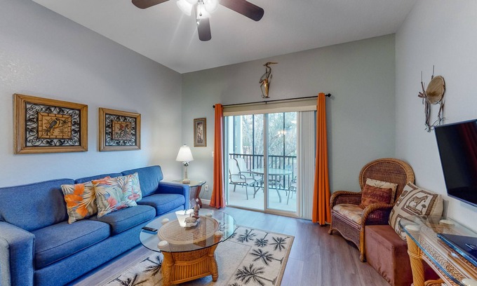 Bahama Bay Condo | 2nd floor condo w/basketball court, balcony, restaurant, near theme parks