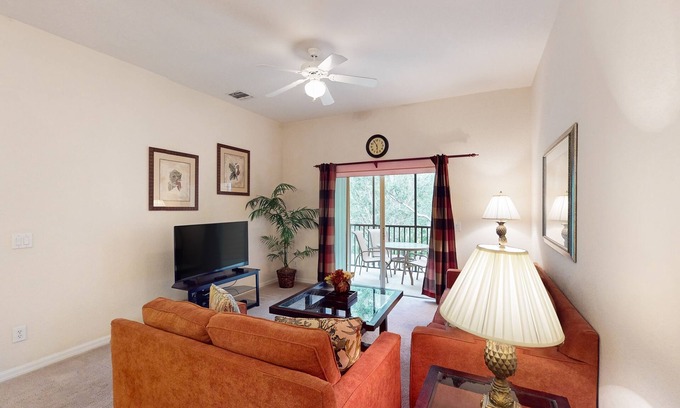 Bahama Bay Condo | 2nd floor condo w/gym, sauna, tennis court, near theme parks, basketball court
