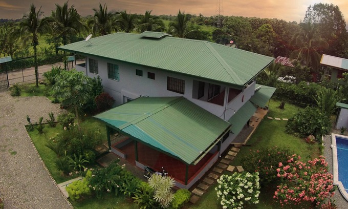 Naranjito Cottage | 2story House With Private Pool/large Balcony in the Countryside