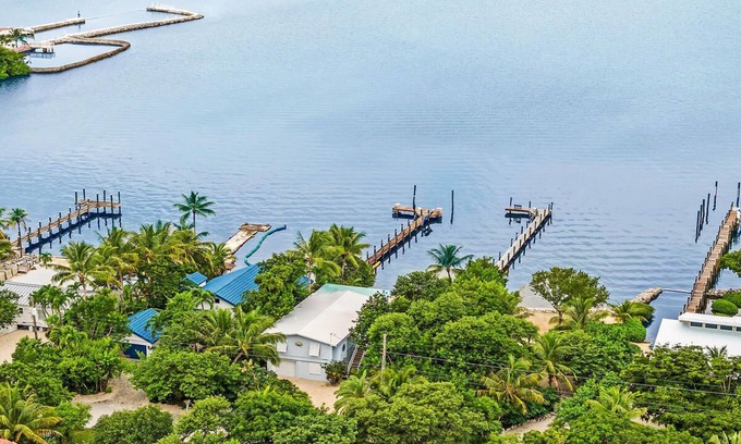 Marathon House | 3/2 home, private pool & dock, screened patio, parking, hot tub, amazing views!