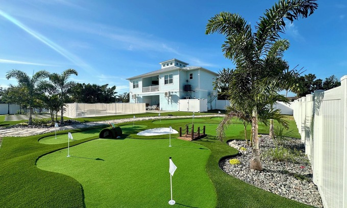Cape Haze House | 3 bed 2 bath Beach House near Boca Grande with Pool + Sauna + Spa + Mini Golf