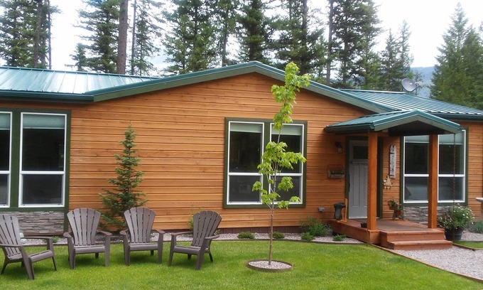 Martin City House | 3 bed/2 bath House. Minutes to Glacier National Park and Whitefish Mountain!
