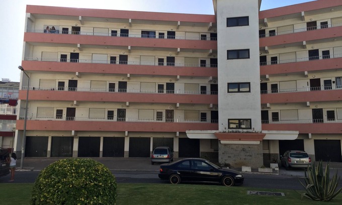 Praia de Santa Cruz Apartment | 3 Bed Apartment in Santa Cruz