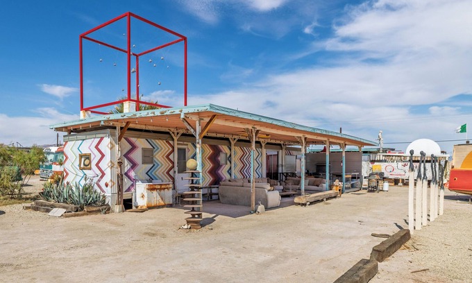 Bombay Beach House | 3-bed house in arts destination Bombay Beach with AC, WiFi, and sculpture garden
