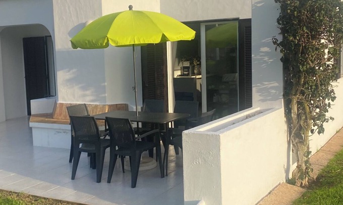 Alpouvar Apartment | 3 BEDROOM 2 BATH, POOLSIDE, Air Con/WIFI/Swimming pools Hundreds of TV channel