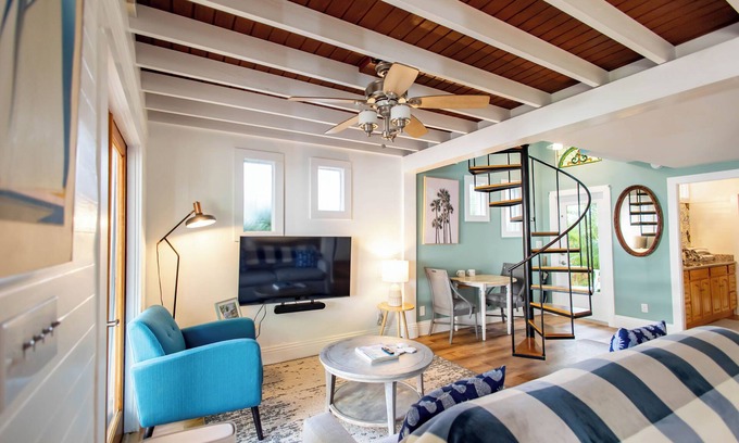Midtown House | 3 Bedroom 2 Bathroom Near Beaches and Art Galleries
