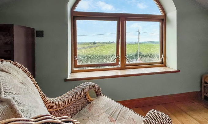 Llanerchymedd Cottage | 3 bedroom accommodation in LLANNERCH-Y-MEDD