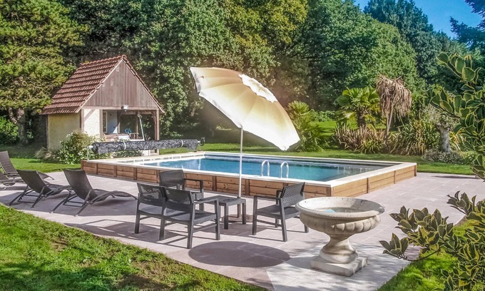 Plounevez-Moedec House | 3 bedroom accommodation in Plounévez-Moëdec