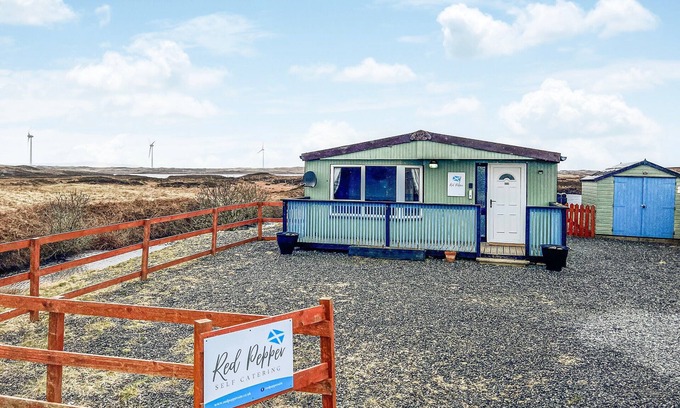 Homore Cottage | 3 bedroom accommodation in South Uist