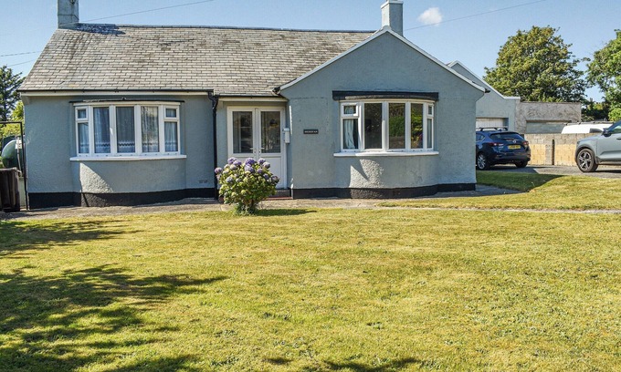 Nefyn Cottage | 3 bedroom accommodation in Nefyn, Llyn Peninsula