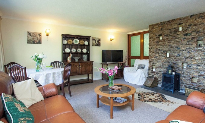 Colyton Cottage | 3 bedroom accommodation in Colyton