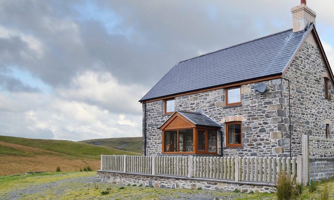 Glandyfi Cottage | 3 bedroom accommodation in Talybont, near Aberystwyth