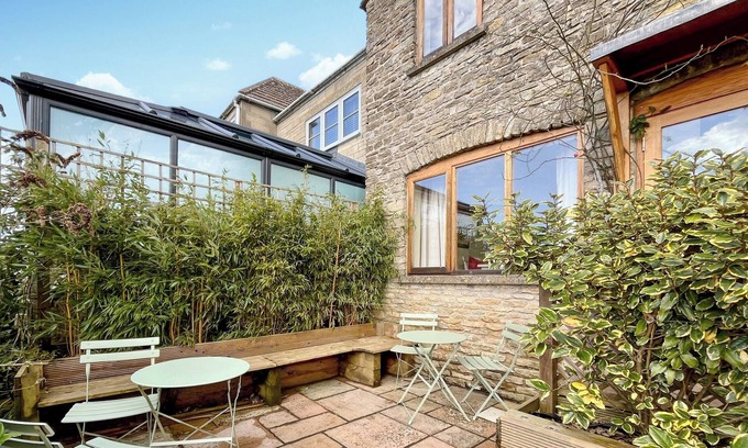 Tetbury Cottage | 3 bedroom accommodation in Tetbury