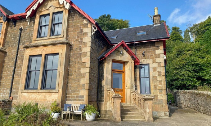 Strone Cottage | 3 bedroom accommodation in Blairmore, near Dunoon