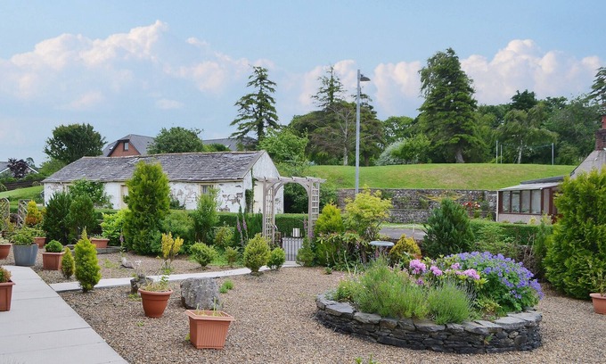 Annan Cottage | 3 bedroom accommodation in Brydekirk, Annan