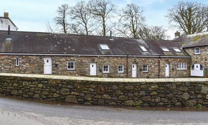 Roch Cottage | 3 bedroom accommodation in Roch